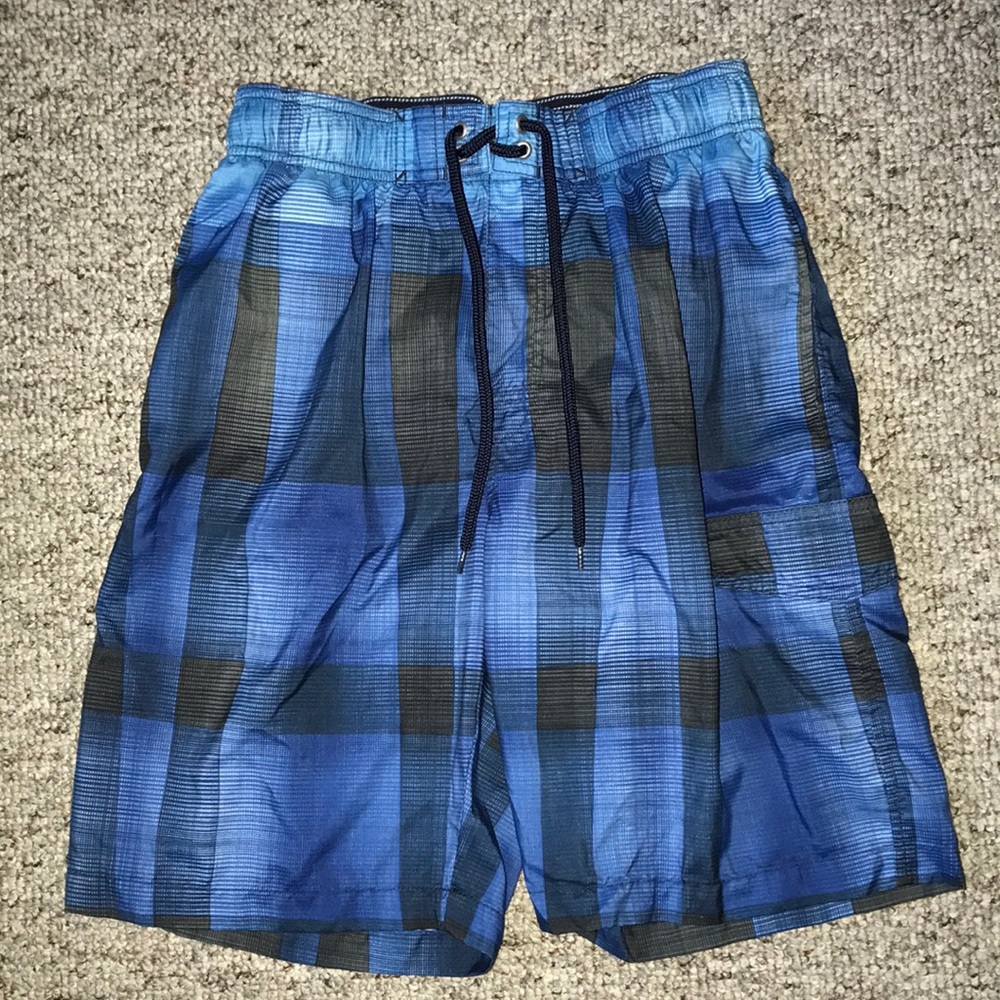 Sonoma men’s size medium swim shorts